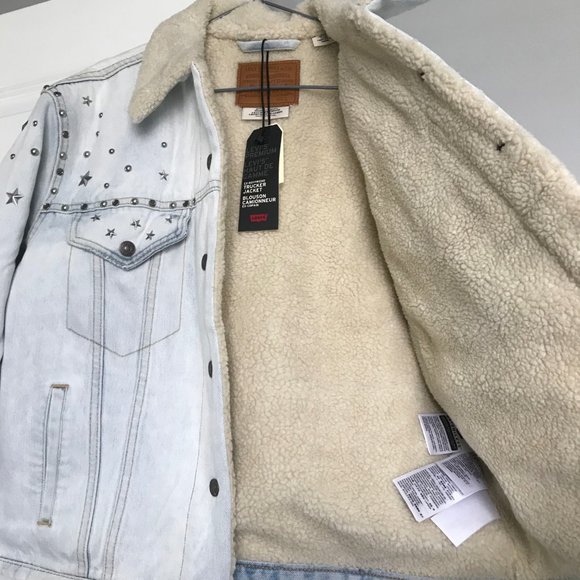LEVI's Sherpa Trucker (brand-new with tags) - Picture 4 of 7